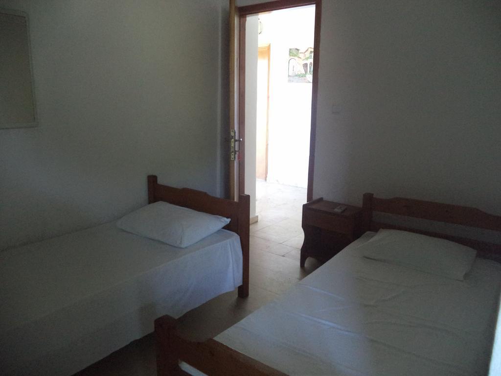 Pension Lakis Prínos Extérieur photo