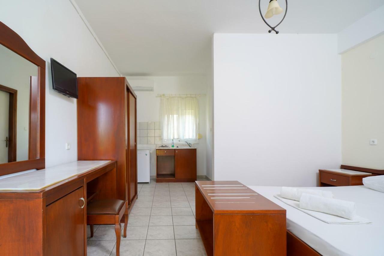 Pension Lakis Prínos Extérieur photo
